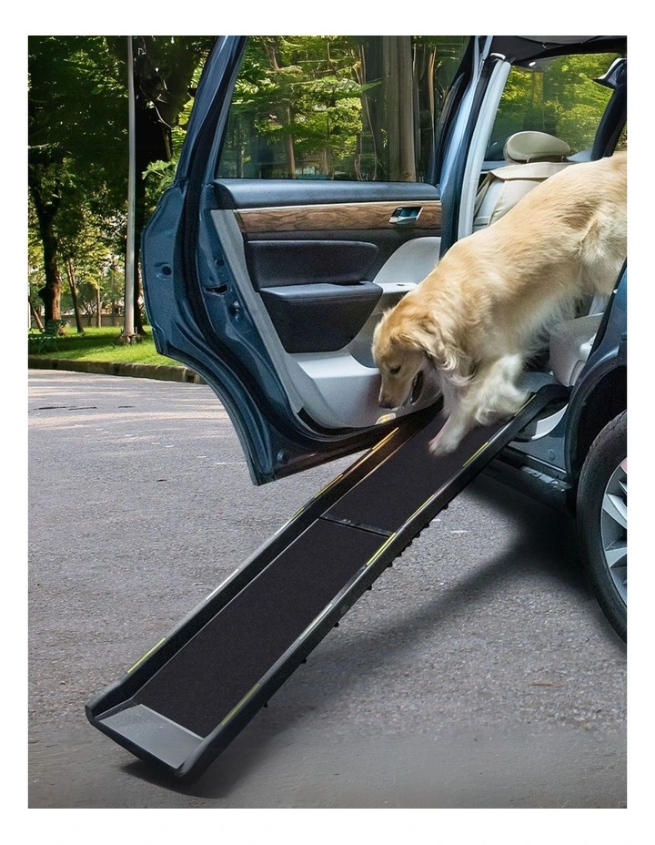 Portable Dog Ramp in Black image 2