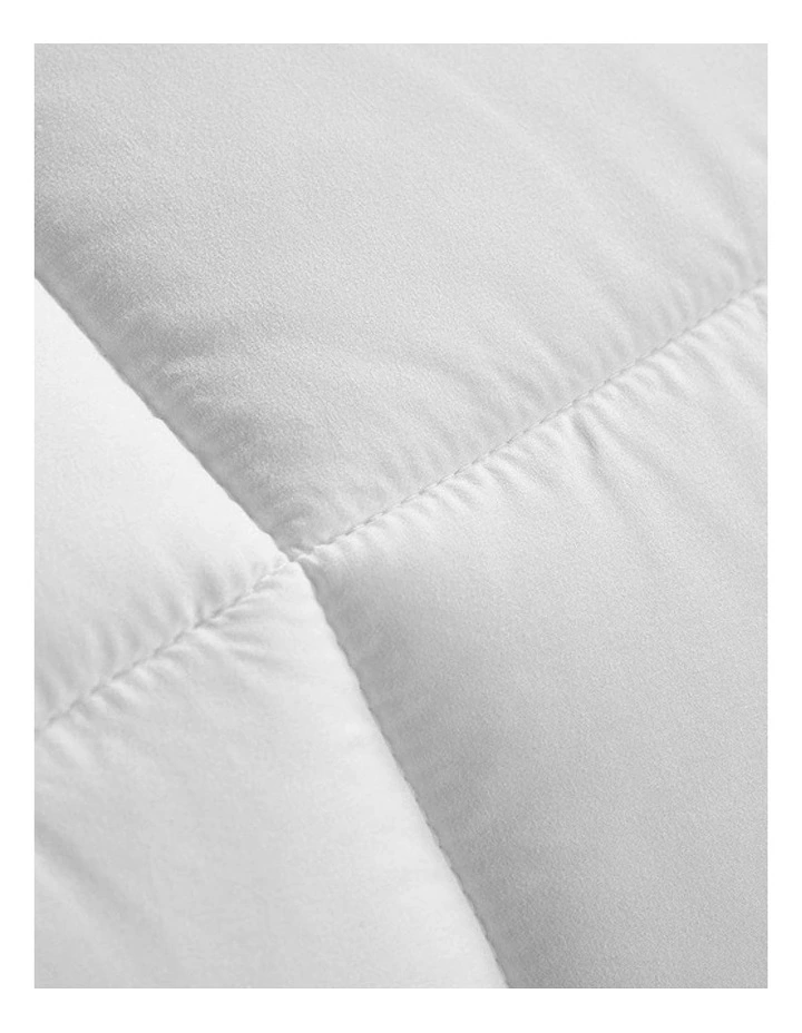All Season Quilt Siliconized Fiberfill Duvet Queen in White image 6
