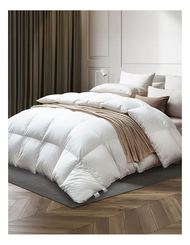 Goose Down Feather Quilt 500gsm Single Size in White image 1