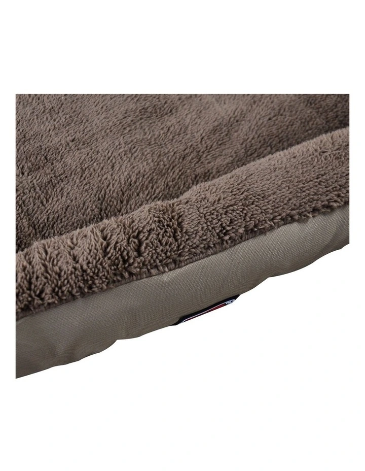 Pet Bed Large in Cream image 6