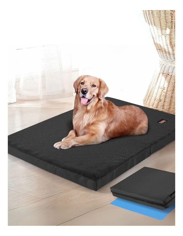 Soft Plush Foldable Pet Bed M in Black image 2