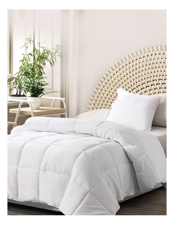 Single Size Hypoallergenic Microfiber Quilt 250g in White image 7