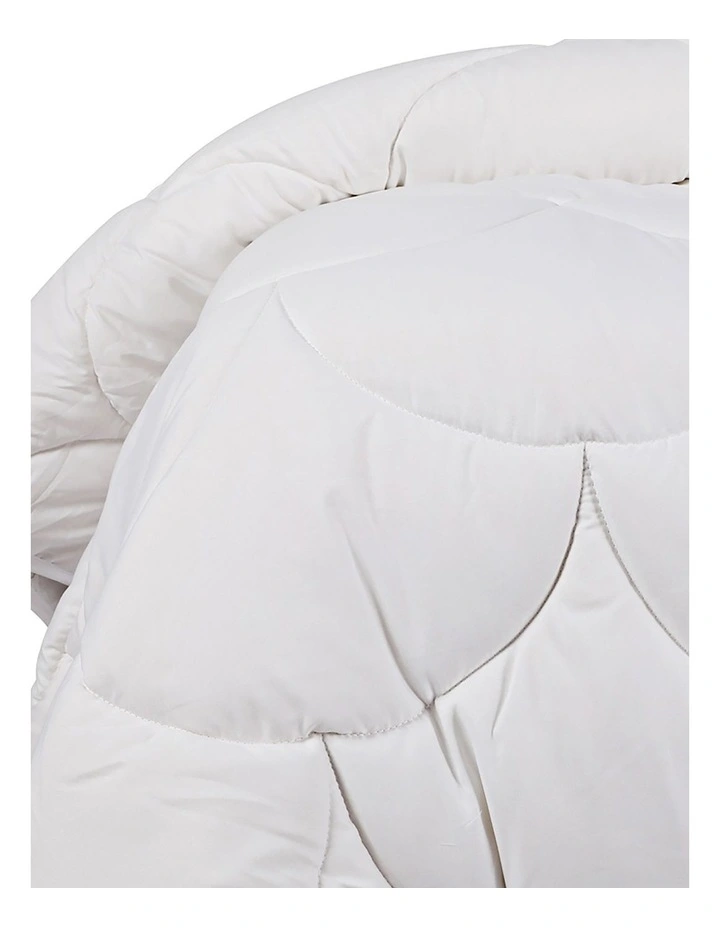 400GSM Soybean Fiber Quilt King in White image 5