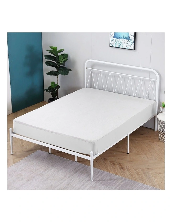Waterproof Mattress Protector with Bamboo Fibre Cover King Size in White image 7