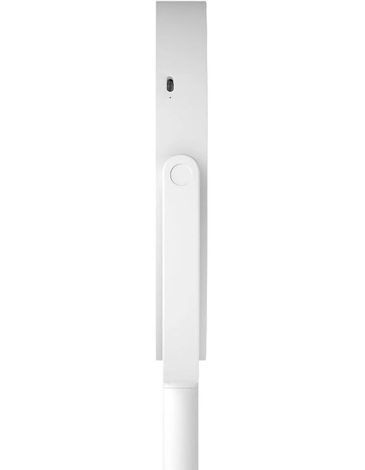 Round Magnifying Makeup Mirror in White image 6