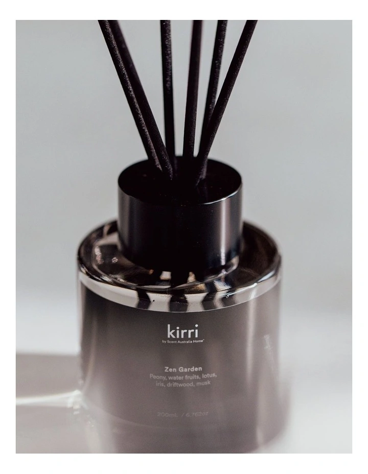 Zen Garden Reed Diffuser 200ml image 3
