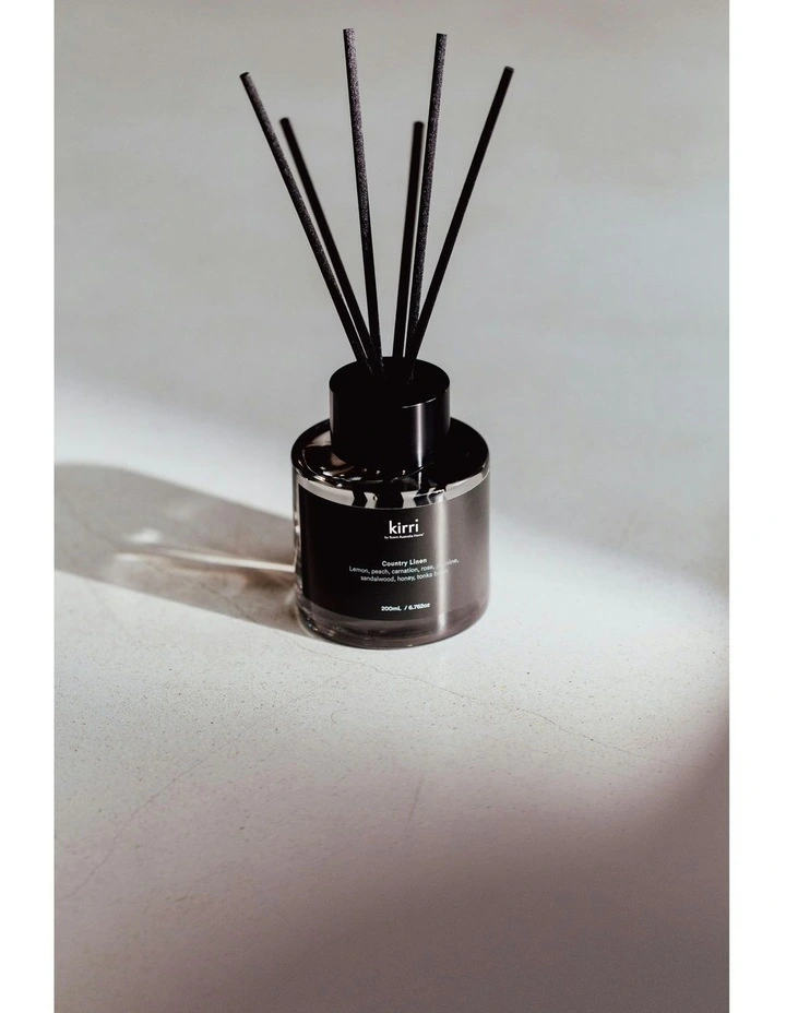 Country Linen Reed Diffuser Trio 200ml image 2
