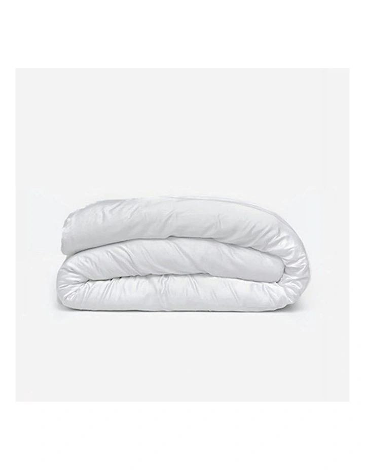 Signature Sateen Duvet Cover in White image 2