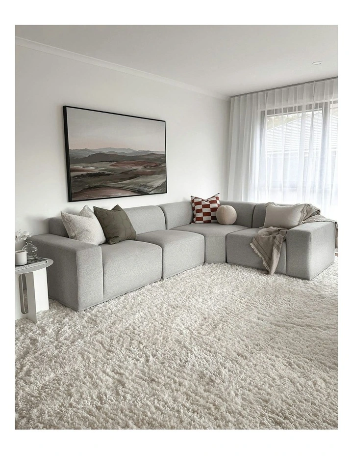 Athena Handmade Shag Rug in Ivory image 5