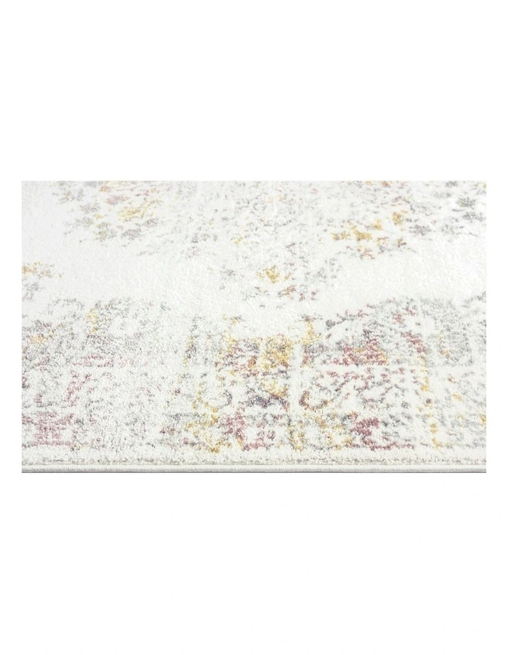 Aysha Traditional Medallion Rug in Cream image 5