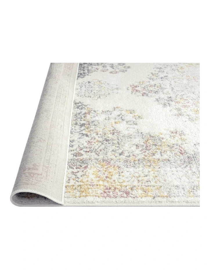 Aysha Traditional Medallion Rug in Cream image 6