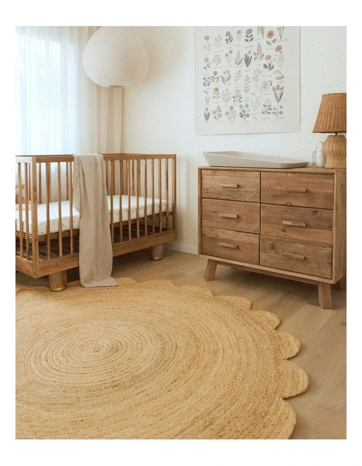 Celeste Scalloped Jute Round Rug in Natural Brown image 6