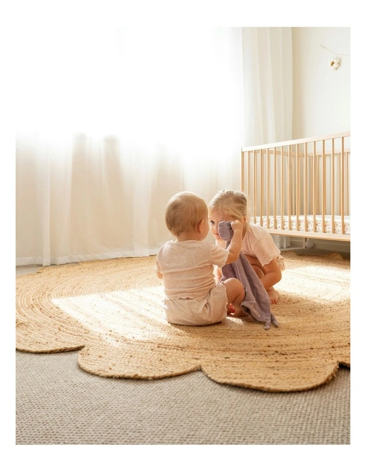 Celeste Scalloped Jute Round Rug in Natural Brown image 7