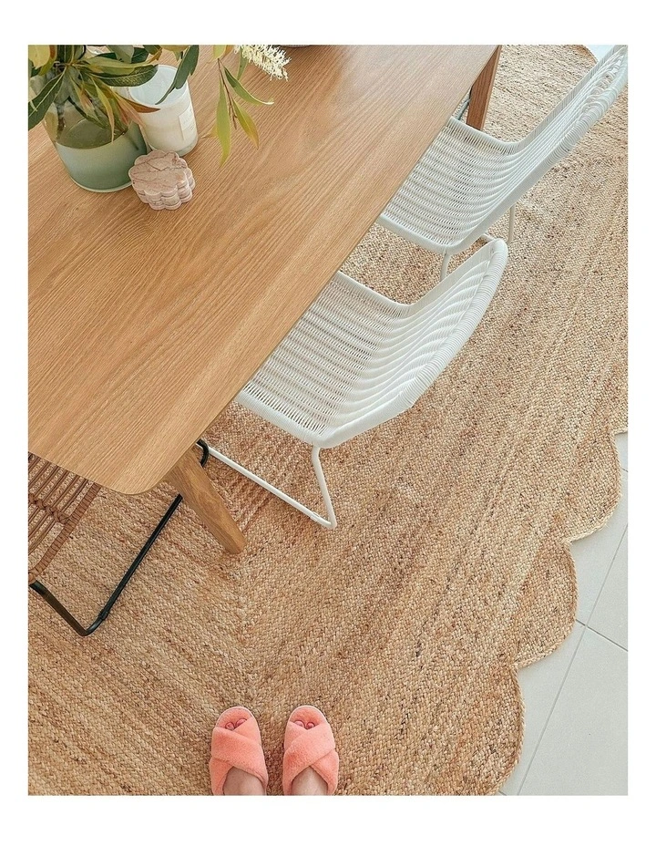 Celeste Scalloped Jute Rug in Natural Brown image 4