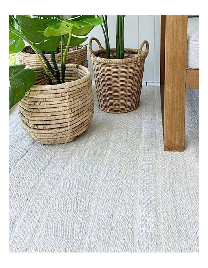 Loretta Indoor Outdoor Pet Rug in Cream and Grey image 2