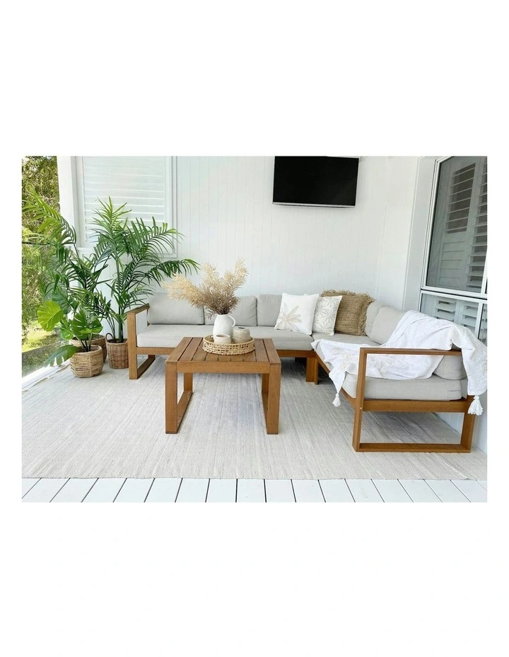 Loretta Indoor Outdoor Pet Rug in Cream and Grey image 3