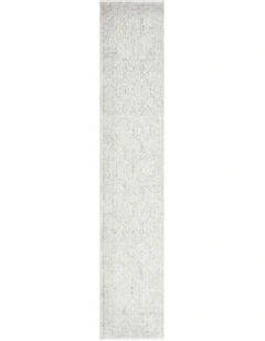 Madison Traditional Distressed Runner Rug in Ivory/Grey