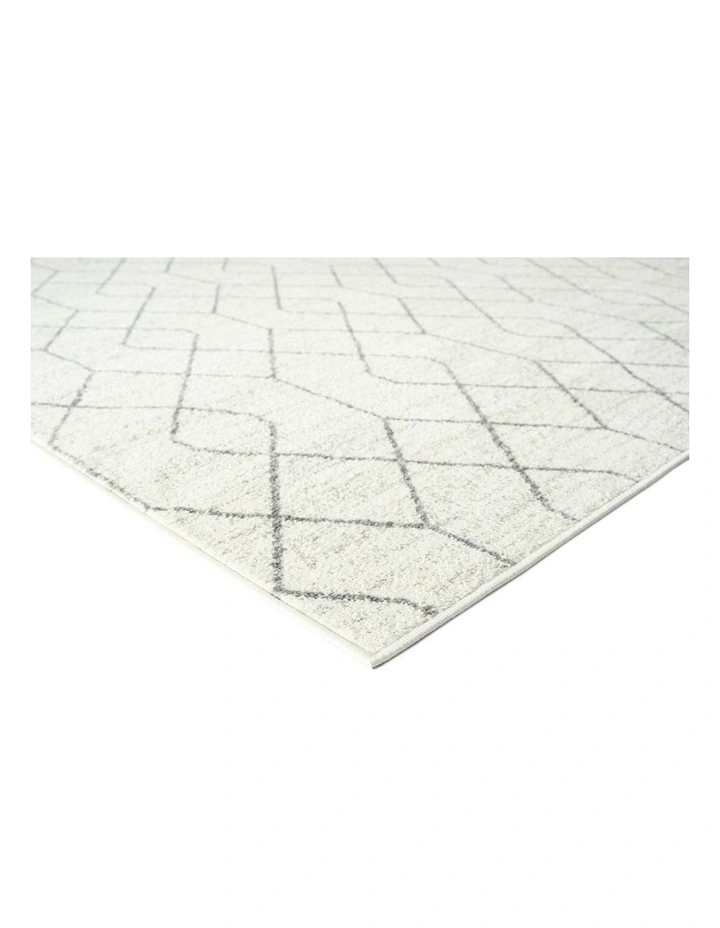 Neda Diamond Pattern Runner Rug in Grey/Ivory image 2