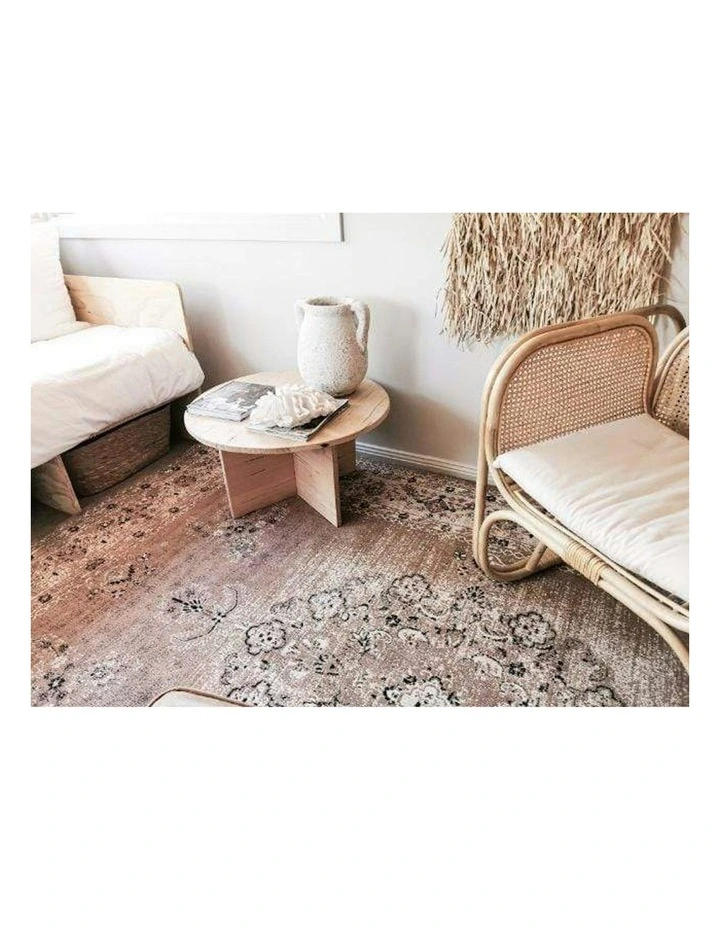 Traditional Medallion Rug in Olive/Caramel Brown image 7