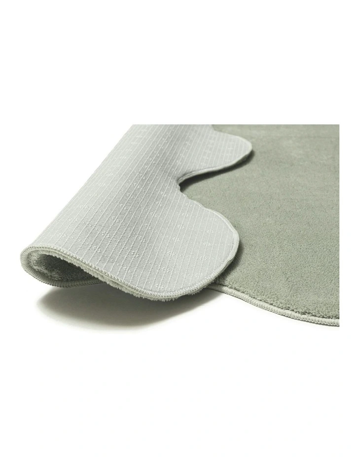 Idrissa Pale Green Scallop Washable Rug in Green image 4