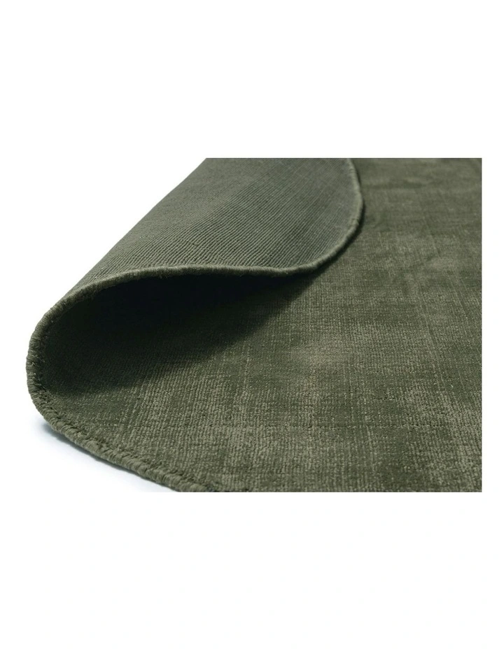 Franz Handwoven Pet Round Rug in Green image 3