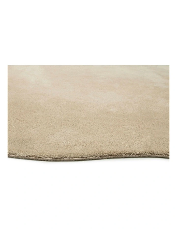 Viveca Irregular Shape Washable Rug in Beige image 2