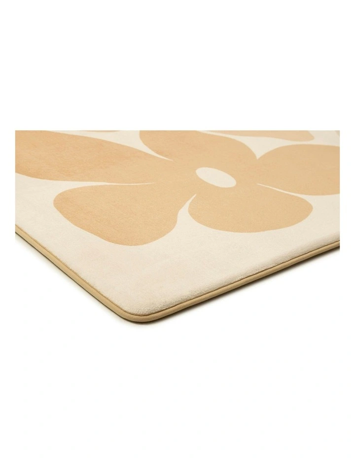 Gwen Flowers Rollie Pollie Playmat in Yellow image 2