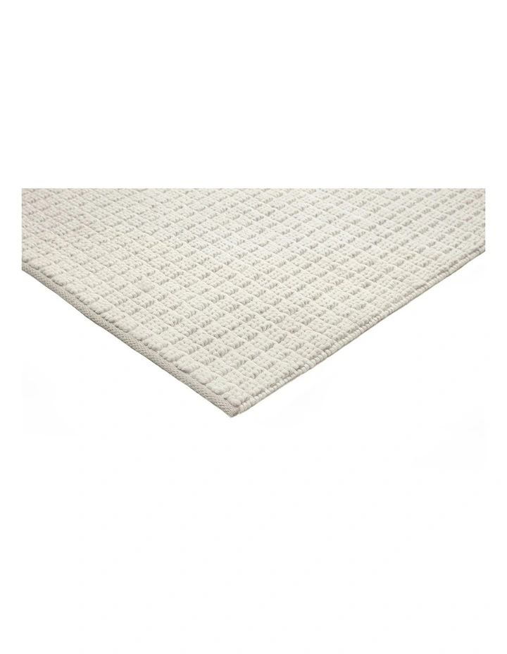 Paige Looped Wool Blend Rug in Ivory image 2