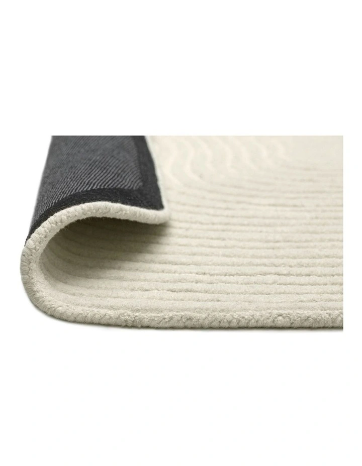 Nafiya Modern Hand-Tufted Wool Rug in Cream image 4