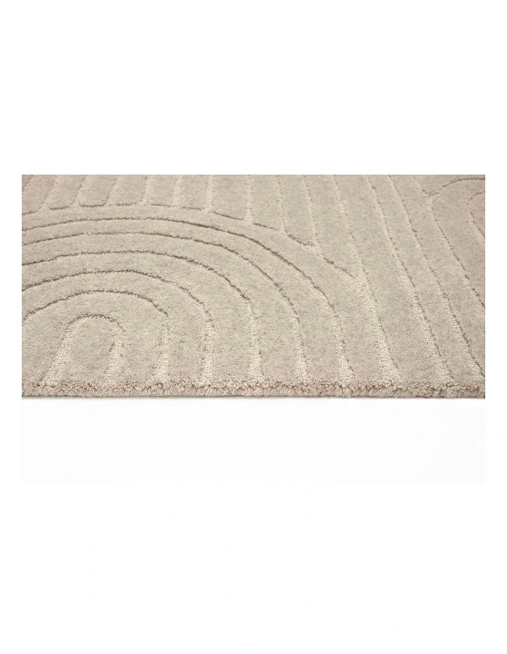 Moraya Rainbow Hand-Tufted Rug in Beige image 3