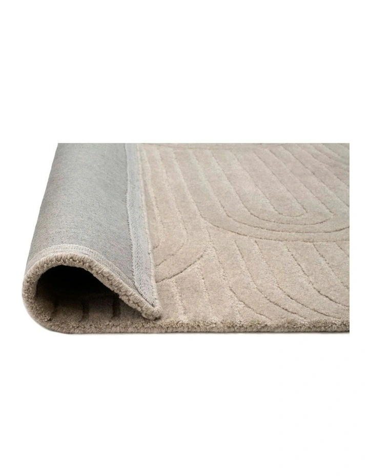 Moraya Rainbow Hand-Tufted Rug in Beige image 4