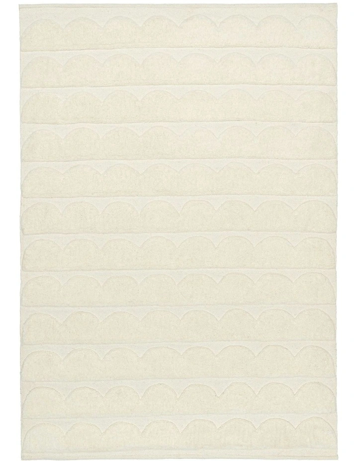 Hikari Scallop Washable Wool Rug in Ivory image 1
