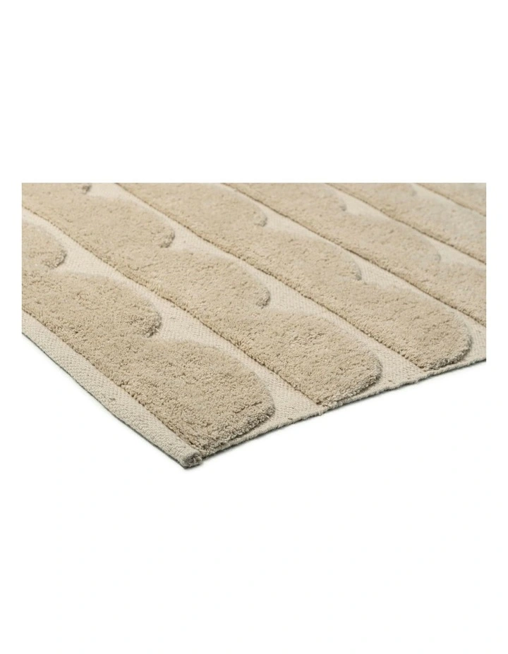 Ajuma Scallop Washable Wool Rug in Taupe image 2
