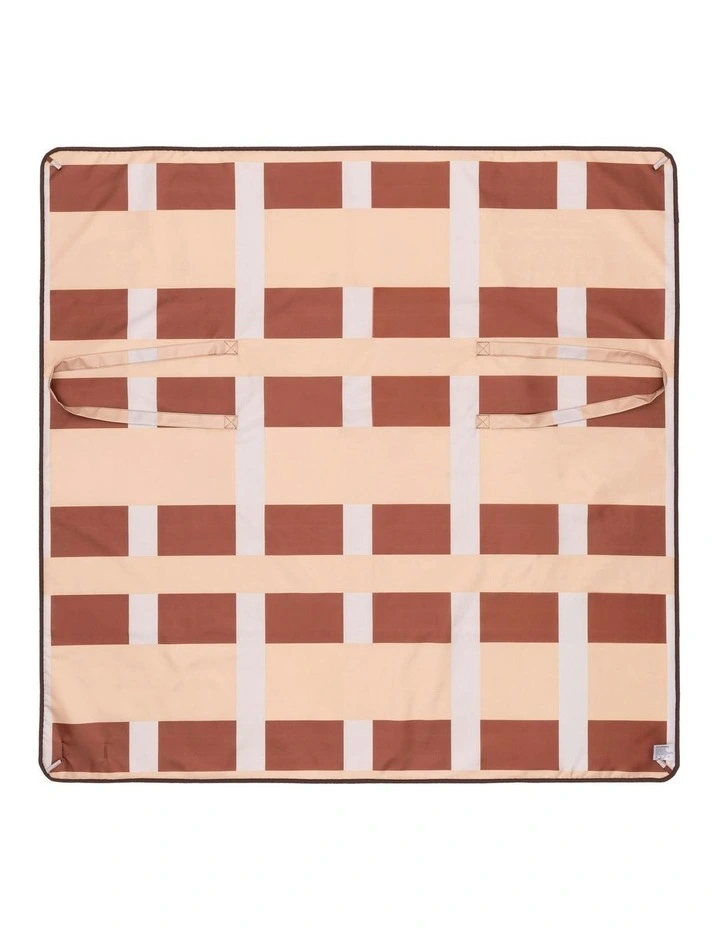 Brisa Beach Mat in Tan Milk and Umber image 2