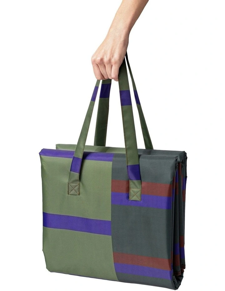 Varda Beach Mat in Olive Navy/Oxblood image 3