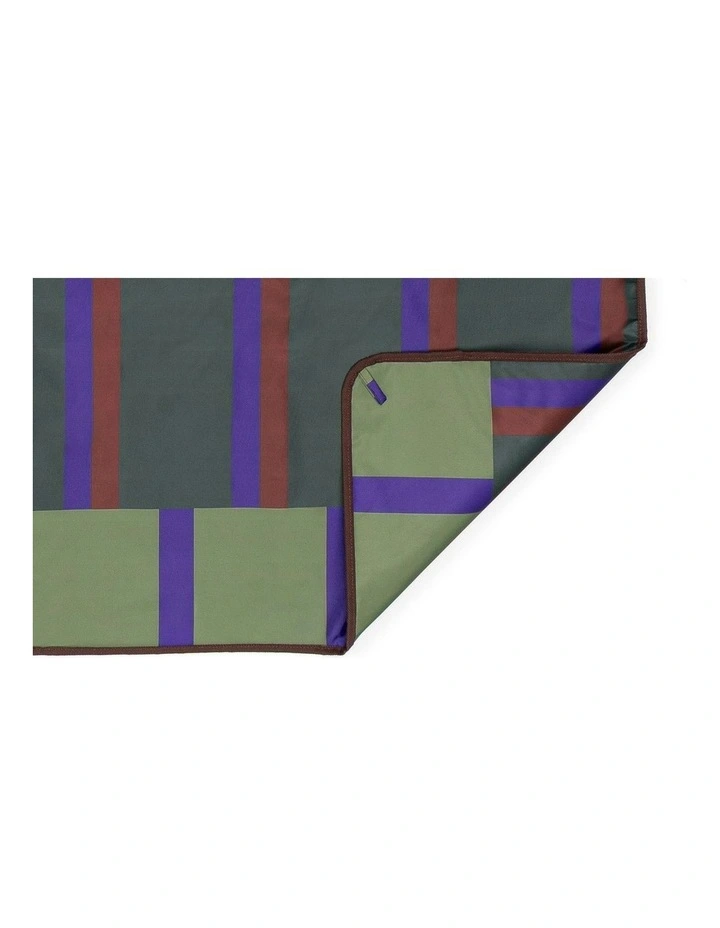 Varda Beach Mat in Olive Navy/Oxblood image 4