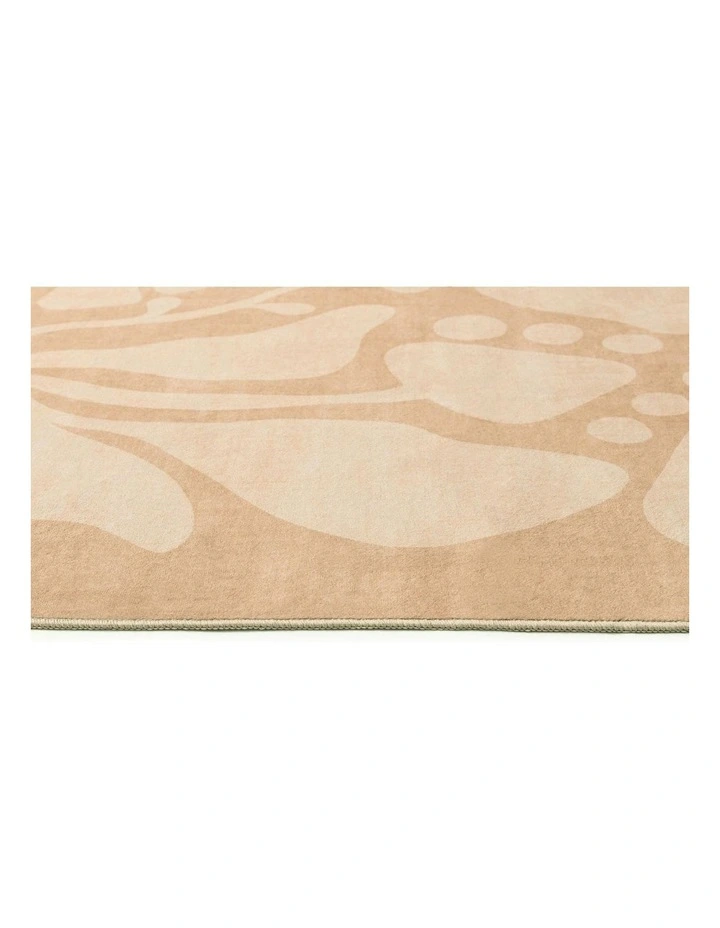 Ayesha Floral Washable Rug in Brown image 3