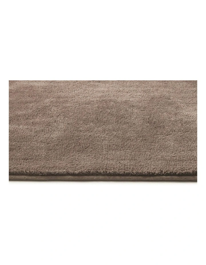 Shevana Shag Rug in Taupe image 3