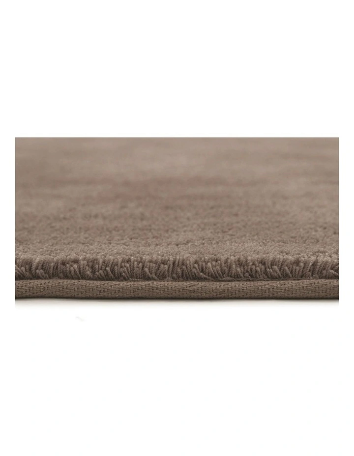 Shevana Shag Rug in Taupe image 6