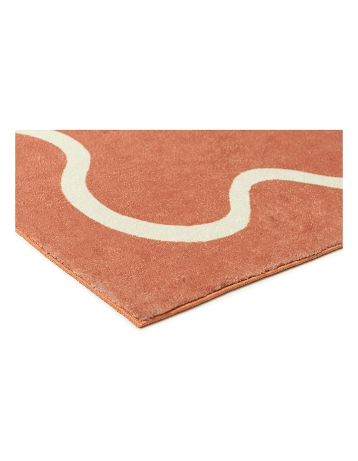 Gertrude Wiggle Bordered Washable Rug in Pink image 2