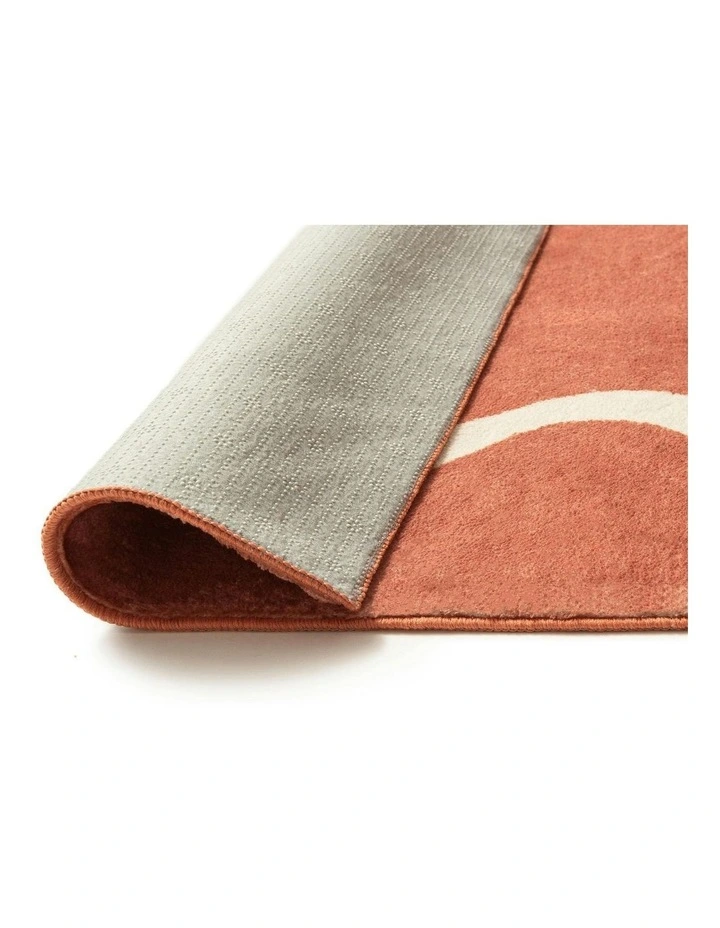 Gertrude Wiggle Bordered Washable Rug in Pink image 4