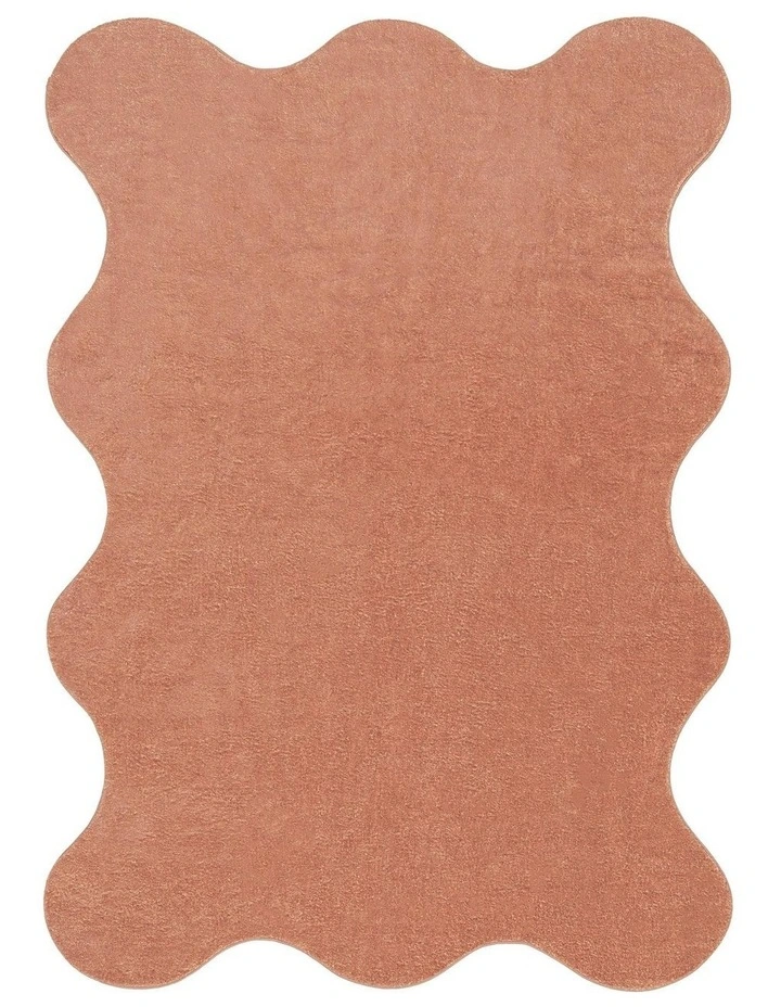 Vesta Scallop Washable Rug in Red image 1