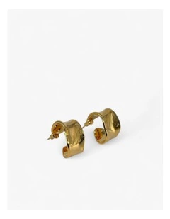 18K Gold Layered Sculpted Contemporary Wave Hoop Earrings in Gold