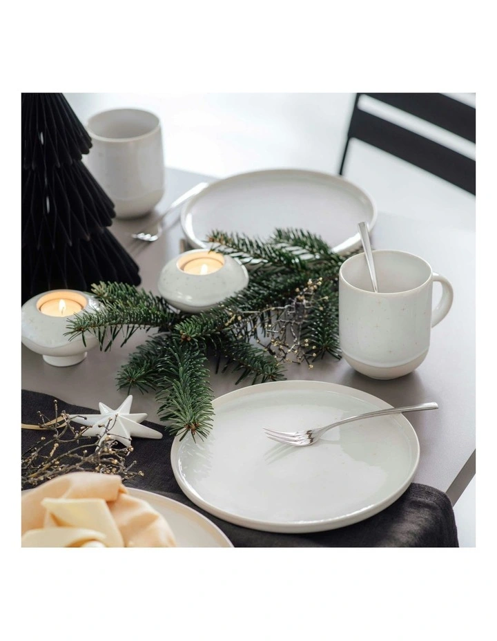 Winter Glow Flat Plate 27cm in White image 4