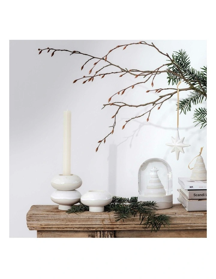 Winter Glow Donut Candleholder in White image 4