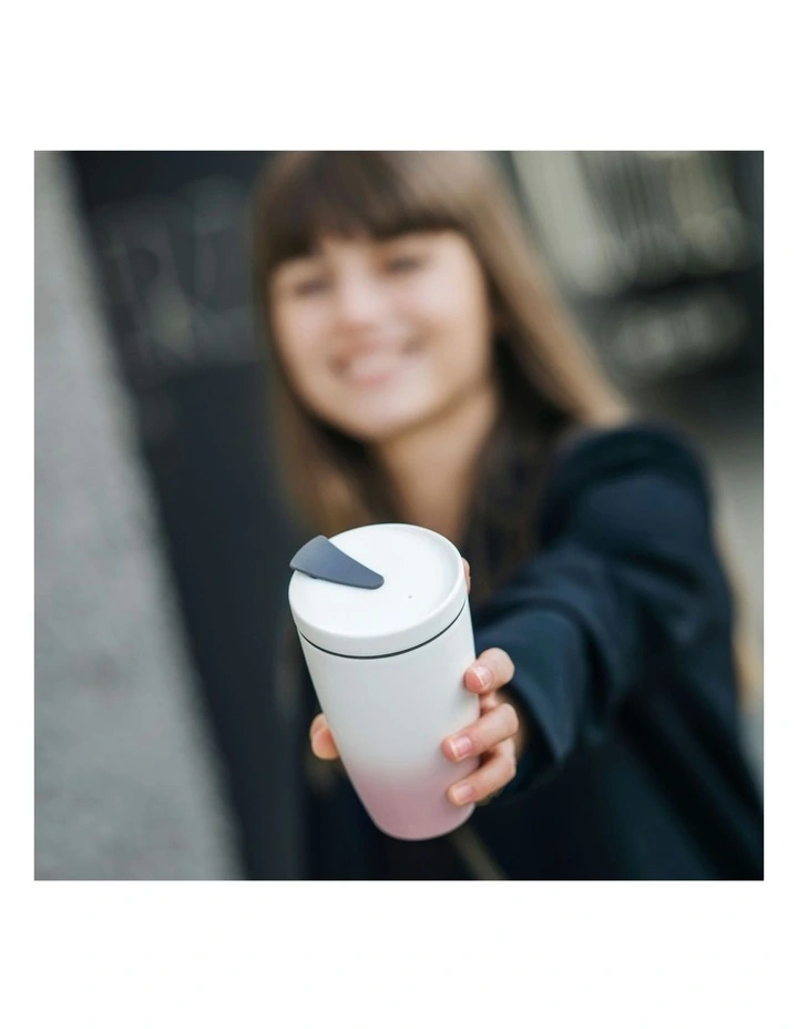 Coffee To Go Mug Powder 035l in Pink image 2