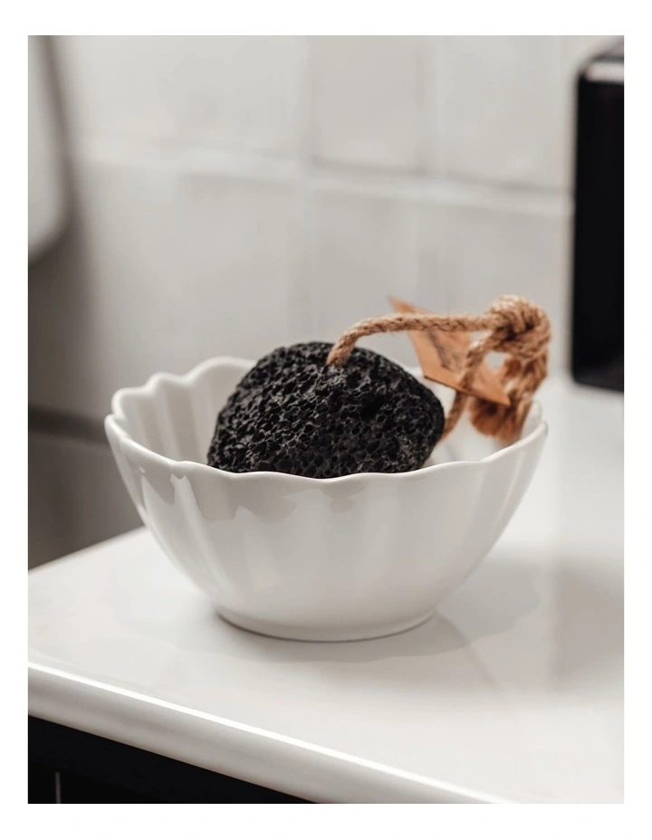 Toy's Delight Royal Classic Bowl in White image 1