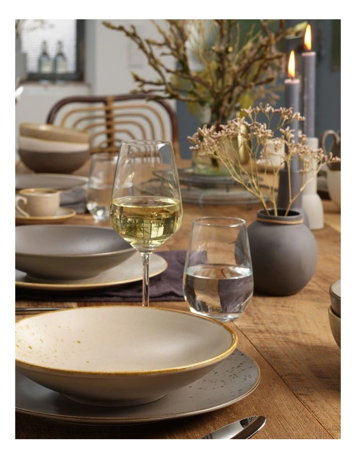 Voice Basic Wine Glass Set 4 Pieces in White image 2