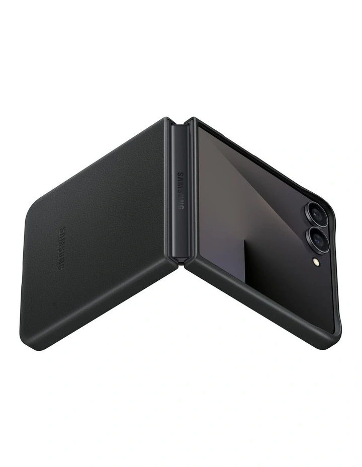 Galaxy Z Flip7 Kindsuit Case in Black image 5