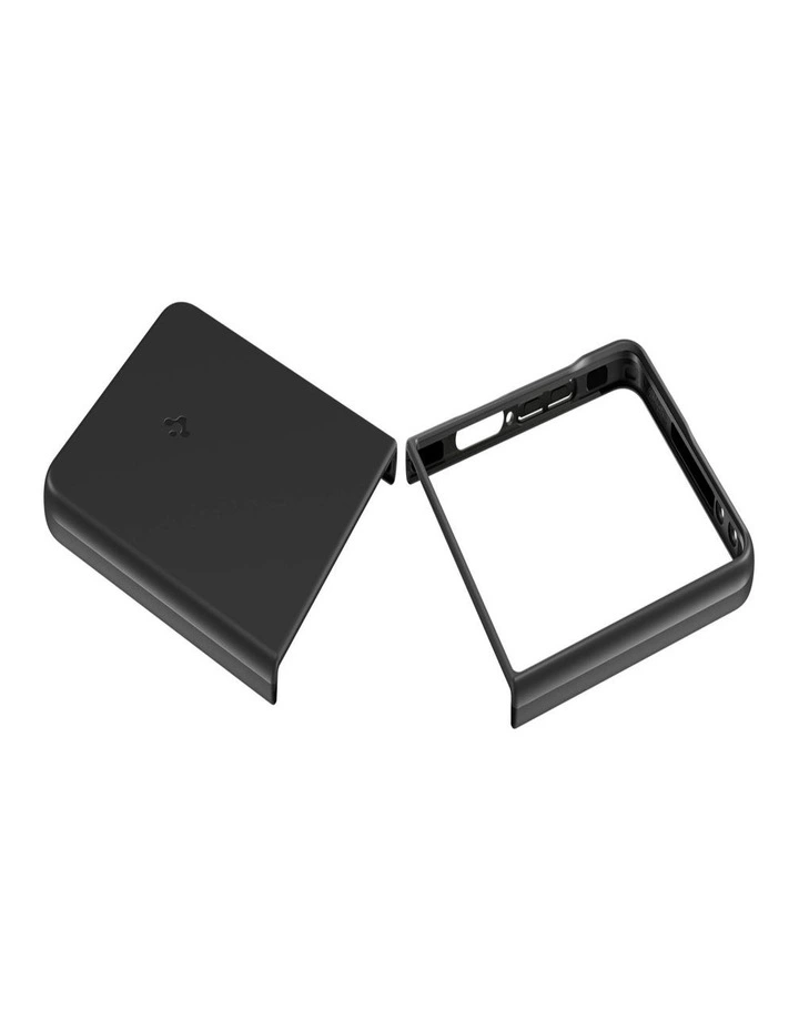 Galaxy Z Flip7 Thin Fit Case in Black image 3